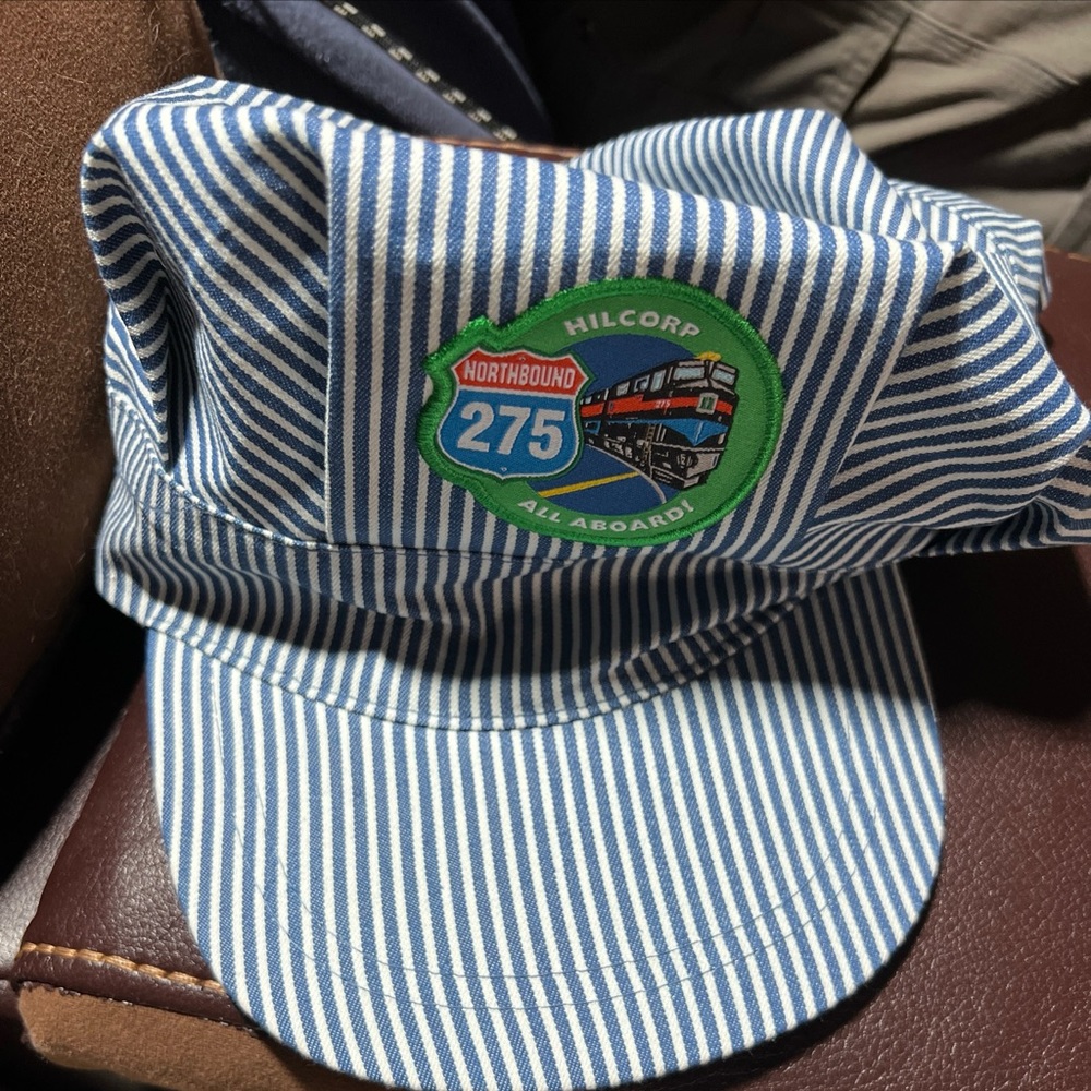 Hilcorp engineers blue and white hat